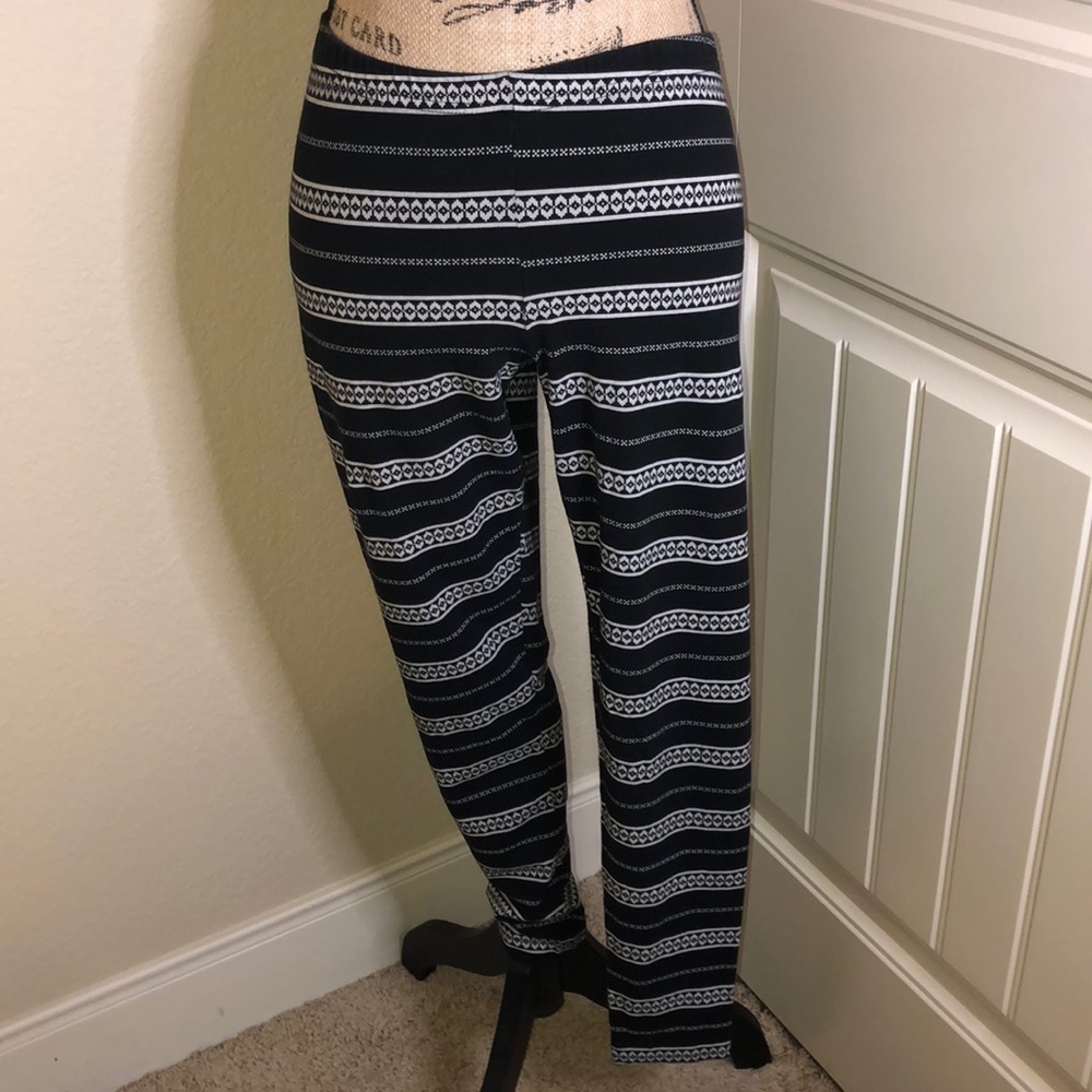 Old Navy Striped Black & White Printed Leggings Size Large